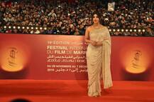 સાડી પહેરી બોલ્ડ અંદાજમાં રેડ કાર્પેટ પર પહોંચી પ્રિયંકા ચોપરા, જુઓ તસવીરો