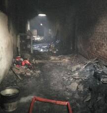 દિલ્હી આગઃ સાંકડી ગલીઓ, ગીચ બિલ્ડિંગ, જુઓ તાંડવની તસવીરો