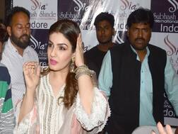 સેલ્ફી લેવાના ચક્કરમાં એક્ટ્રેસને માથામાં વાગ્યો કેમેરો, ઇજા થતાં ઇવેન્ટ છોડીને ભાગી ગઇ