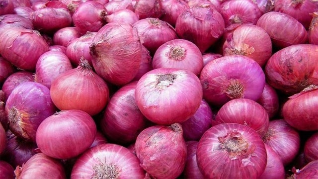 onion theft reported in mumbai 168 kg of onions stolen લો હવે ડુંગળી પર ત્રાટક્યા ચોરો, મુંબઈમાં 168 કિલો કાંદાની ચોરી કરી વેપારીઓને ચોધાર આંસુએ રડાવ્યા