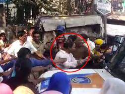 સુરતમાં યુવતીની છેડતી કરવાનું યુવકને ભારે પડ્યું? જાણો લોકોએ રોમિયોના શું કર્યાં હાલ?