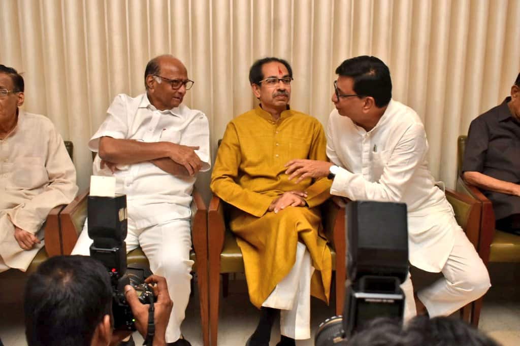 સાવરકર મુદ્દે મહારાષ્ટ્ર ગઠબંધનમાં પડી શકે છે તિરાડ, જાણો વિગત Maharashtra govt may be in trouble after Rahul statement on Veer Savarkar સાવરકર મુદ્દે મહારાષ્ટ્ર ગઠબંધનમાં પડી શકે છે તિરાડ, જાણો વિગત