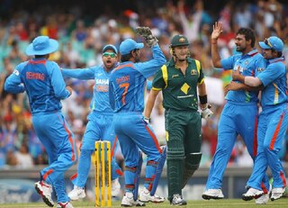 Uttar Pradesh former cricketer Praveen Kumar allegedly thrashes man and minor boy ટીમ ઈન્ડિયાના પૂર્વ ક્રિકેટરની દાદાગીરી, દારૂના નશામાં પિતા અને પુત્રને ધોઈ નાખ્યા, જાણો વિગત