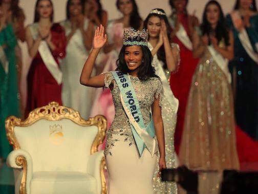 અત્યાર સુધીમાં ભારતની 6 સુંદરીઓએ મિસ વર્લ્ડનો ખિતાબ જીતી લીધો છે. 1966માં પ્રથમ વખત આ બિરુદ જીતનાર રીટા ફારીયા પ્રથમ ભારતીય બ્યૂટી ક્વિન હતી. ત્યારબાદ 1994માં ઐશ્વર્યા રાય મિસ વર્લ્ડ બની હતી. (Photo Credit: Twitter/ @MissWorldLtd)