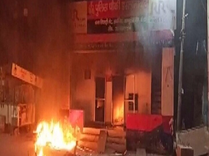 five people died today in the violence during protests against CAA in Uttar Pradesh CAA: ઉત્તર પ્રદેશમાં હિંસામાં 6 લોકોના મોત, 24 કલાક માટે ઈન્ટરનેટ બંધ