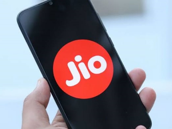 ‘2020 હેપી ન્યૂ યર’: Jio લાવ્યું જોરદાર ઓફર, જાણો શું છે પ્લાન?