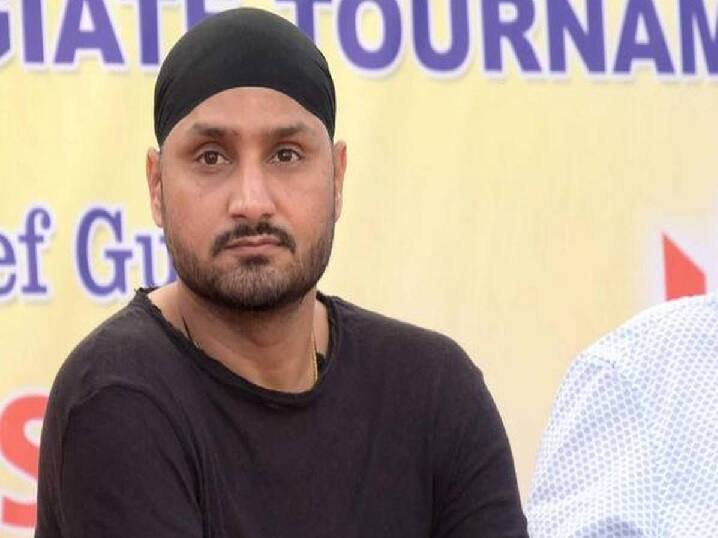 Team India spinner Harbhajan Singh raised questions on selectors સિલેક્ટર્સ પર ભડક્યો હરભજન સિંહ, કહ્યું- આ ખેલાડીને કેમ ન કરી પસંદગી ?