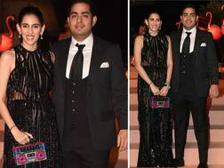 અંબાણી પરિવારની વહુ શ્લોકાના આ નાના પર્સની કિંમત જાણીને તમે ચોંકી જશો, જાણો વિગત