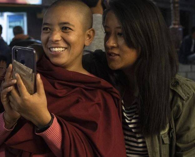 Ladakh: Mobile internet services restored in Kargil લદ્દાખઃ કારગીલમાં પાંચ મહિના બાદ ઇન્ટરનેટ સેવાઓ શરૂ, સ્થિતિ પૂરી રીતે નિયંત્રણમાં