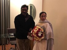 હેમંત સોરેન આવતીકાલે ઝારખંડના CM પદના લેશે શપથ,સમારોહમાં ભાગ લેવા માટે મમતા બેનર્જી પહોંચ્યા રાંચી