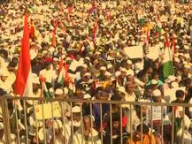 કર્ણાટક: નાગરીકતા કાયદાનો બેંગલુરૂમાં ઉગ્ર વિરોધ, બેનર સાથે મોટી સંખ્યામાં જોડાયા લોકો