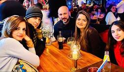 ઋતિક રોશન અને એક્સ વાઈફ સુજૈન પરિવાર સાથે વેકેશન એન્જોય કરતા જોવા મળ્યા, જુઓ તસવીરો