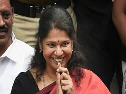 દીપિકાની JNU મુલાકાતના વિવાદ બાદ DMK સાંસદ કનીમોઝીએ કહ્યુ, હિન્દી ફિલ્મો ન જુઓ પરંતુ.....