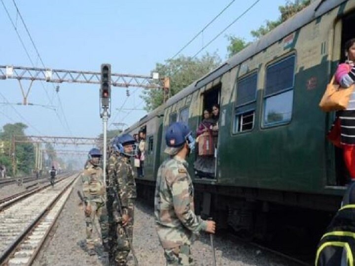 Railways suffered Rs 84 crore worth property damage in anti-CAA and NRC protests in Bengal CAA-NRC વિરુદ્ધ પ્રદર્શનો દરમિયાન પશ્વિમ બંગાળમાં રેલવેને થયું 84 કરોડ રૂપિયાનું  નુકસાન