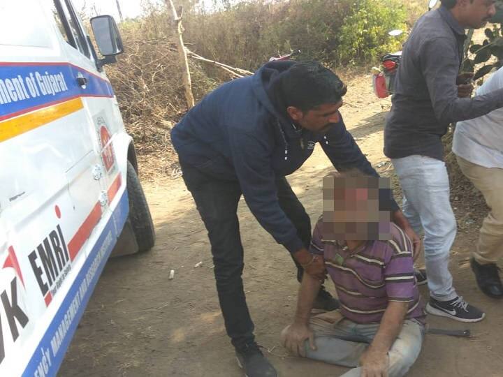 ઘટનામાં 10 મુસાફરો ઘાયલ થયા હતા. ઘાયલ મુસાફરોને 108 એમ્બ્યુલન્સ અને ખાનગી વાહનમાં વિસાવદર સરકારી હોસ્પિટલ ખસેડવામાં આવ્યા હતા. જ્યાં એકથી બે જણાની હાલત ગંભીર હોવાનું જાણવા મળ્યું છે.