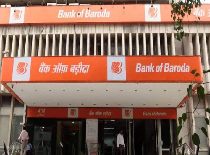 Three banks including Bank of baroda cuts mclr know details BOB સહિત 3 બેંકોએ આપી નવા વર્ષની ભેટ, કરોડો ગ્રાહકોને થશે ફાયદો