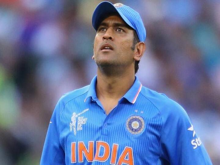 ધોની હજુ પણ મેળવી શકે છે BCCIનો કોન્ટ્રાક્ટ, તેમની પાસે આ છે વિકલ્પ MS Dhoni dropped from BCCI central contract list but he has one option ધોની હજુ પણ મેળવી શકે છે BCCIનો કોન્ટ્રાક્ટ, તેમની પાસે આ છે વિકલ્પ