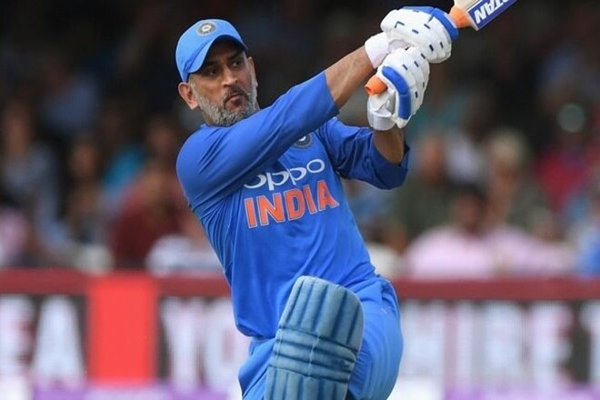 ms dhoni starts practice on nets for jharkhand ranji team after exclude by bcci central contract list કોન્ટ્રાક્ટમાંથી બહાર કરતાં ધોનીએ BCCIને આપ્યો આવો જવાબ! મેદાન પર પાછા ફરવાના.....