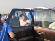 પીઢ અભિનેત્રી શબાના આઝમી કાર અકસ્માતમાં ગંભીર રીતે થઈ ઇજાગ્રસ્ત, જુઓ તસવીરો