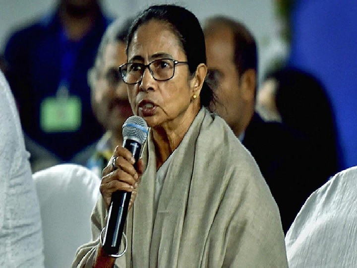 West Bengal CM Mamta Banerjee statement on NPR NPRને લઈ મમતા બેનર્જીએ રાજ્યોને કરી અપીલ, કહ્યું- પહેલા એક વખત આ કાનૂનને વાંચો અને પછી.......