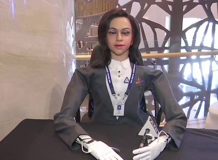 ISROs half humanoid Vyommitra to be placed in the first unmanned mission under Gaganyaan માનવયુક્ત અંતરિક્ષ મિશન પહેલા ISRO મહિલા રોબોટ ‘વ્યોમમિત્રને’ મોકલશે અંતરિક્ષમાં