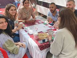 દુલ્હનનો ડ્રેસ પહેરીને બોલિવૂડની આ અભિનેત્રી પત્તા રમવા બેઠી? જાણો વિગત