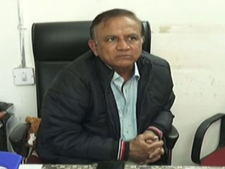 He was suspended after the audio clip of a professor from Saurashtra University went viral રાજકોટ: લંપટ પ્રોફેસરે વિદ્યાર્થિની પાસે શરીરસુખની કરી માગ પછી શું થયું? જાણો