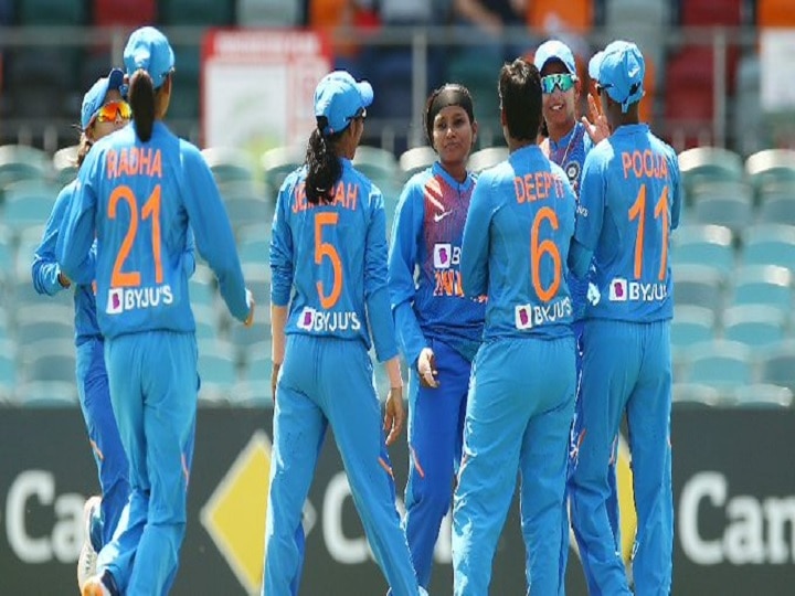 india womens cricket team won against england captain harmanpreet kaur hits winign six મહિલા T20: ભારતે ઈંગ્લેન્ડને 5 વિકેટથી હરાવ્યું, હરમનપ્રીતે સિક્સ ફટકારીને અપાવી જીત