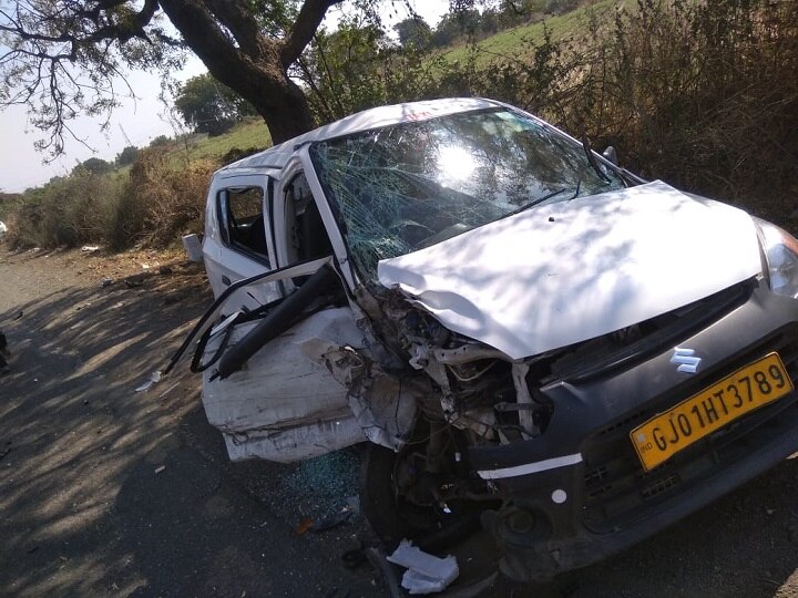 Amreli: Triple accident near Badhda village of Savarkundla અમરેલીઃ સાવરકુંડલાના બાઢડા પાસે બે કાર અને બાઇકનો ત્રિપલ અકસ્માત, બેનાં મોત