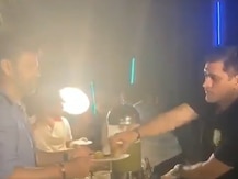 VIRAL VIDEO: માલદીવમાં વેકેશન પર છે ધોની, મિત્રો માટે બનાવી પાણી પુરી