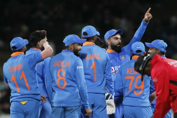 ind vs nz team india fined for 80 percent for slow over rate in hamilton odi against new zealand ન્યૂઝીલેન્ડ સામે પ્રથમ વનડેમાં ટીમ ઇન્ડિયાને ભારે પડી આ એક ‘ભૂલ’, થઈ હાર