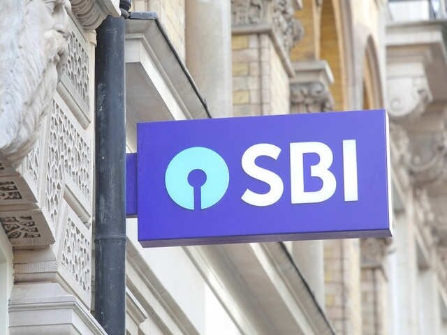 sbi sharply cuts interest rates fixed deposits know latest rates effective 10th february SBI બેંકે 40 કરોડ ગ્રાહકોને આપ્યો મોટો ઝાટકો, FDના વ્યાજ દરમાં કર્યો ઘટાડો