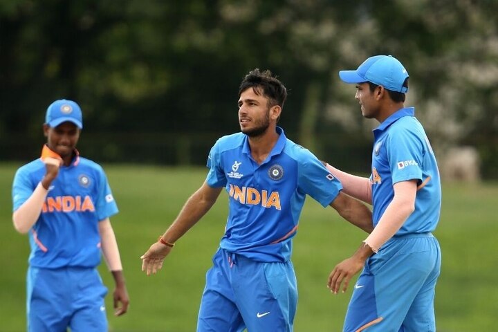 india vs bangladesh u19 world cup ravi bishnoi drew everyones attention 12 વર્ષની ઉંમરે મજૂરી કરી ક્રિકેટ એકેડમી બનાવનાર આ ખેલાડી બન્યો U19 World Cupનો નંબર 1 બોલર!