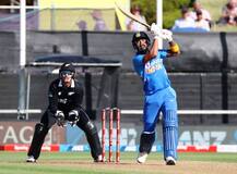 IND vs NZ: ત્રીજી વન ડેમાંથી કયા દિગ્ગજ ખેલાડીનું કપાશે પત્તુ, કોને મળશે ટીમમાં સ્થાન, જાણો વિગત