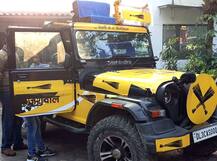 દિલ્હી ચૂંટણી પરિણામઃ તૈયાર થઇ 'વિજય રથ'ની ગાડી, થોડીવારમાં કેજરીવાલ કરશે સવારી, Photos