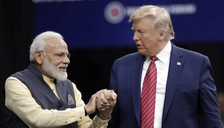 Ahead of India visit US president tweets Trump is Number 1 on Facebook Number 2 is  Modi of India ભારત આવતા પહેલા ટ્રમ્પે કર્યુ ટ્વિટ, લખ્યું- ફેસબુક પર હું નંબર 1 અને PM મોદી નંબર 2
