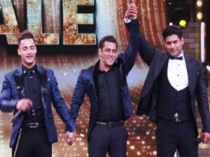 Bigg Boss 13: સિદ્ધાર્થ શુક્લા બન્યો સીઝન 13 નો વિજેતા, ટ્રોફી સાથે 40 લાખનું જીત્યું ઈનામ