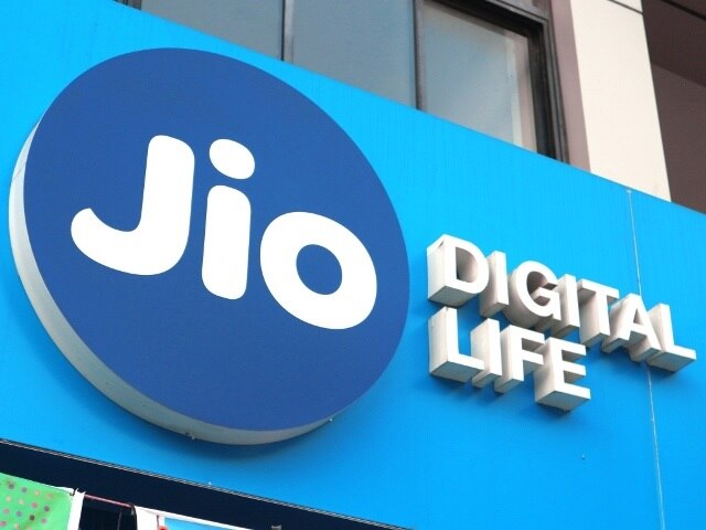 Reliance Jio introduces two new plans under Rs 70 for its customers Jioના આ બે નવા પ્લાનમાં 70 રૂપિયાથી પણ ઓછામાં 7GB સુધી મળશે ડેટા અને  કોલિંગ બેનિફિટ, જાણો