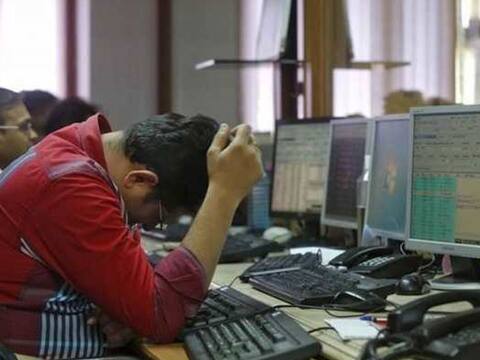 શેર માર્કેટમાં રોકાણકારોના કરોડો રૂપિયા ડૂબી ગયા? આંકડો જાણીને ચોંકી જશો શેર માર્કેટમાં રોકાણકારોના કરોડો રૂપિયા ડૂબી ગયા? આંકડો જાણીને ચોંકી જશો