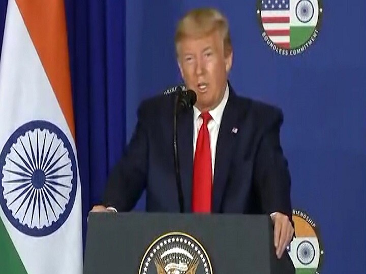 US President Donald Trump addresses a press conference in Delhi CAA, પાકિસ્તાન, દિલ્હી હિંસા અને કાશ્મીર મુદ્દે ડોનાલ્ડ ટ્રમ્પે શું કહ્યું ?