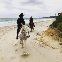 પ્રિયંકા અને નિક જોનાસે કેલિફોર્નિયાના જંગલમાં કરી ઘોડેસવારી, તસવીરો વાયરલ