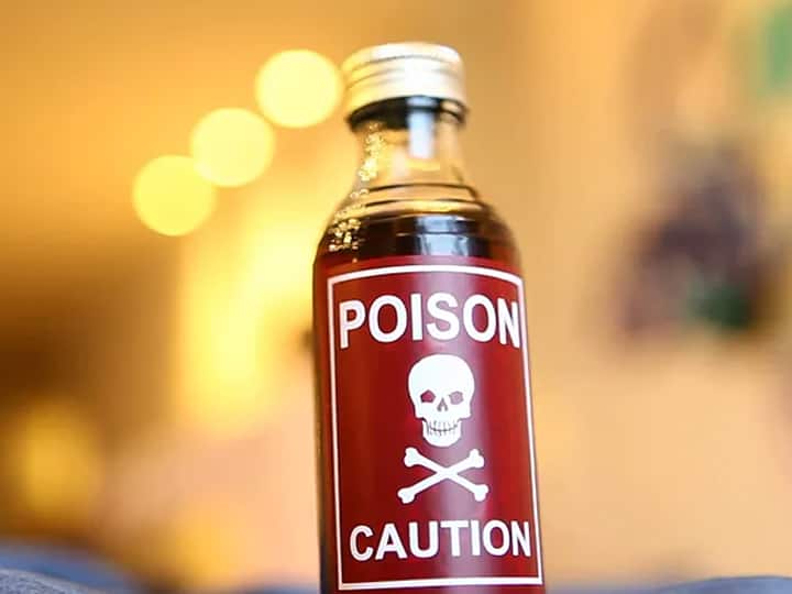 વલસાડઃ ધો-11માં ભણતા વિદ્યાર્થીએ એક તરફી પ્રેમમાં વિદ્યાર્થિનીની હત્યાનો કર્યો પ્રયાસ, જાણો વિગત 11 std student and one side lover try to murder of girl in Valsad વલસાડઃ ધો-11માં ભણતા વિદ્યાર્થીએ એક તરફી પ્રેમમાં વિદ્યાર્થિનીની હત્યાનો કર્યો પ્રયાસ, જાણો વિગત