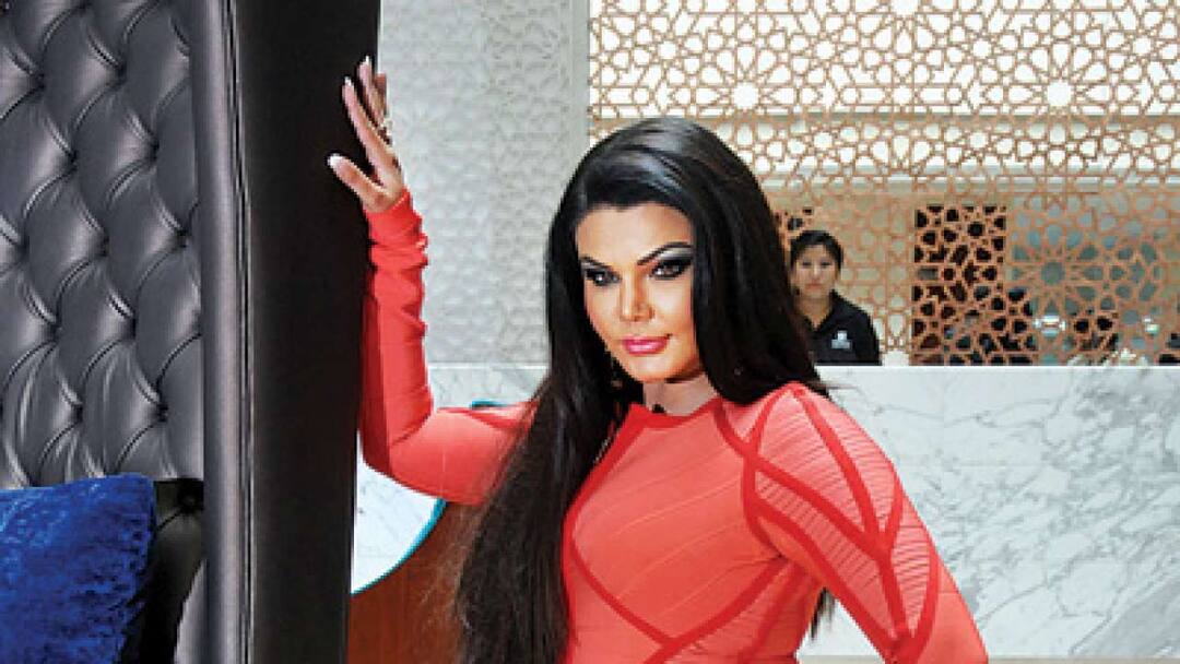 rakhi sawant share video on coronavirus request કોરોના પર રાખીની ફેન્સને સલાહ, બોલી- બસ, એક વર્ષ માટે આ કામ કરવાનુ છોડી દો વાયરસ નહીં ફેલાય...........
