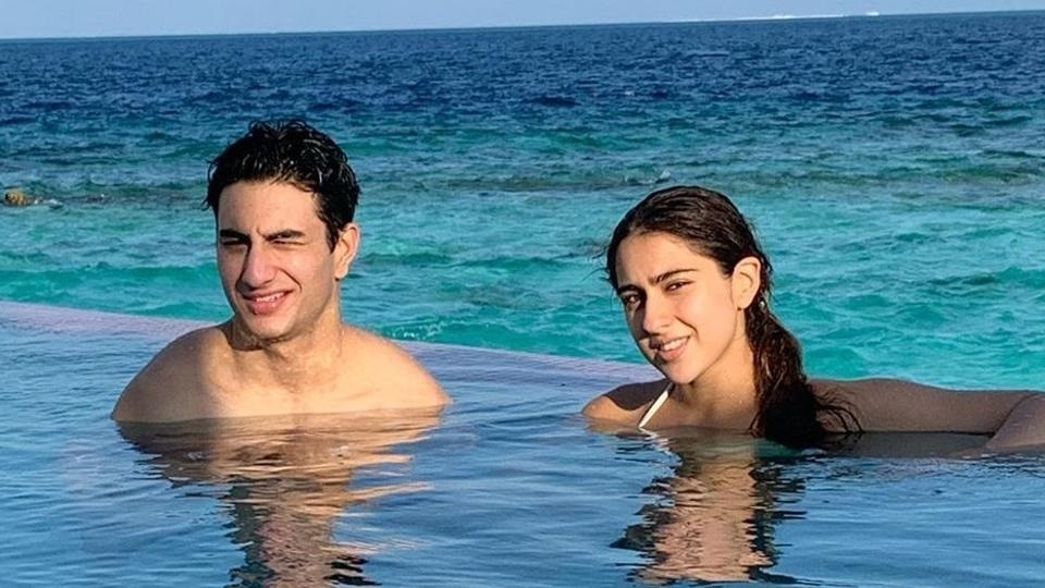 Sara Ali Khan Beach Bikini Photo Wish Birthday To Brother Ibrahim Ali ...