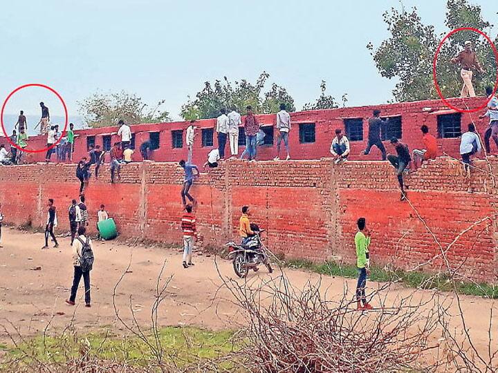 In this school board exams are openly stolen? આ સ્કૂલમાં બોર્ડની એક્ઝામમાં ખુલ્લેઆમ થાય છે ચોરી? તસવીર થઈ વાયરલ