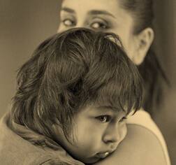 કરીના કપૂરે દિકરા તૈમુરની પ્રથમ તસવીર ઈન્સ્ટાગ્રામ પર શેર કરી