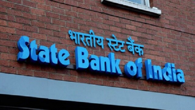 State bank of india removes minimum balance requirement in savings accounts SBIના ગ્રાહકો માટે મોટા સમાચાર, મિનિમમ બેલેન્સ પર લાગતો ચાર્જ થયો ખતમ