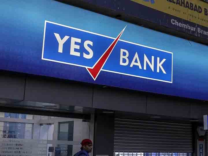 Kotak Mahindra Bank joins Axis, ICICI Bank, HDFC to invest in Yes Bank એક્સિસ, કોટક, HDFC અને ICICI બેન્ક  Yes Bankમાં કરશે 3100 કરોડ રૂપિયાનું રોકાણ