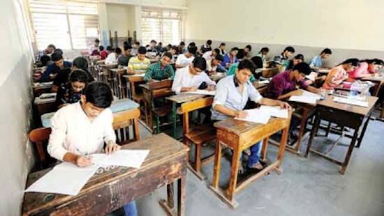 ગુજરાતમાં ધોરણ 9 અને 11ની વાર્ષિક પરીક્ષાની નવી તારીખો જાહેર, જાણો ક્યારે શરૂ થશે આ પરીક્ષા? Ninth and Eleventh standard exam date declared in Gujarat ગુજરાતમાં ધોરણ 9 અને 11ની વાર્ષિક પરીક્ષાની નવી તારીખો જાહેર, જાણો ક્યારે શરૂ થશે આ પરીક્ષા?