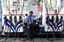 ક્રૂડના ગગડતા ભાવથી પેટ્રોલમાં 12 રૂપિયા અને ડીઝલમાં 10 રૂપિયાનો ઘટાડો થઈ શકે છે, પણ........